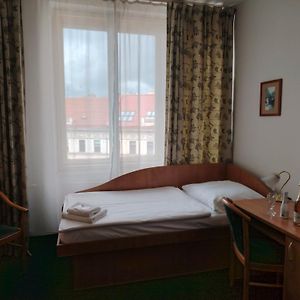 Camera con letto king size